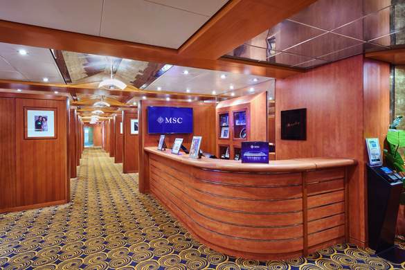 MSC Cruises MSC Armonia Photo 2 ©MSC Rights - Ivan Sarfatti.jpg